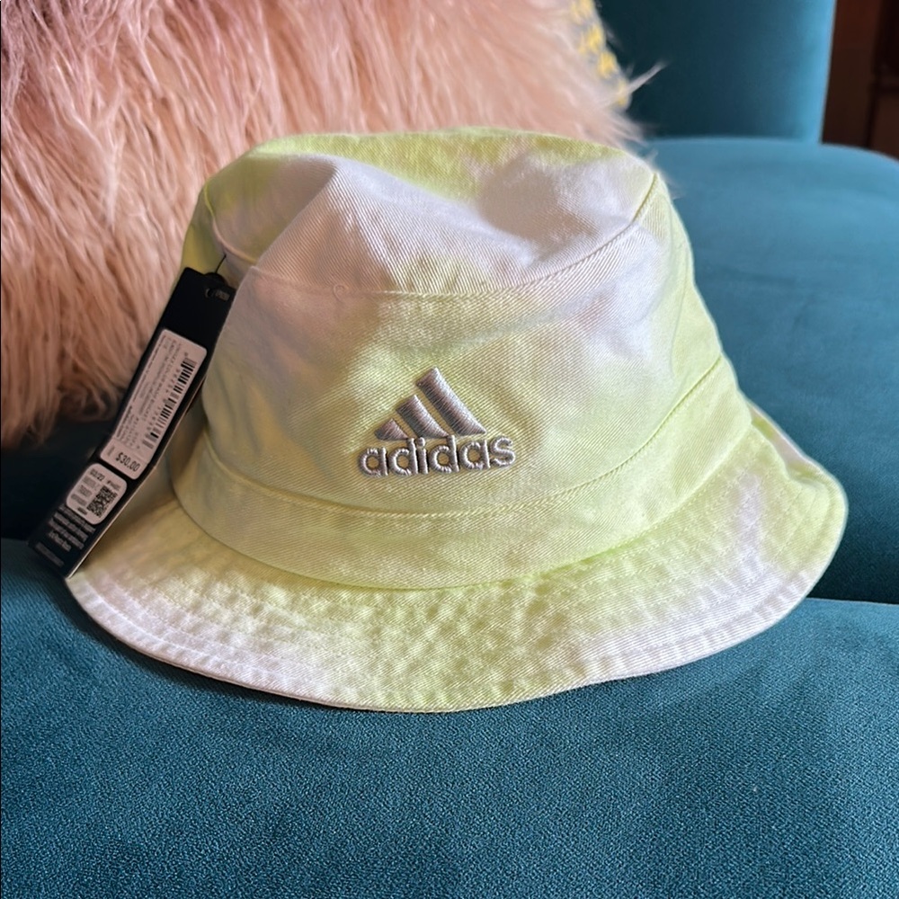 NWT Adidas Green and White Bucket Hat